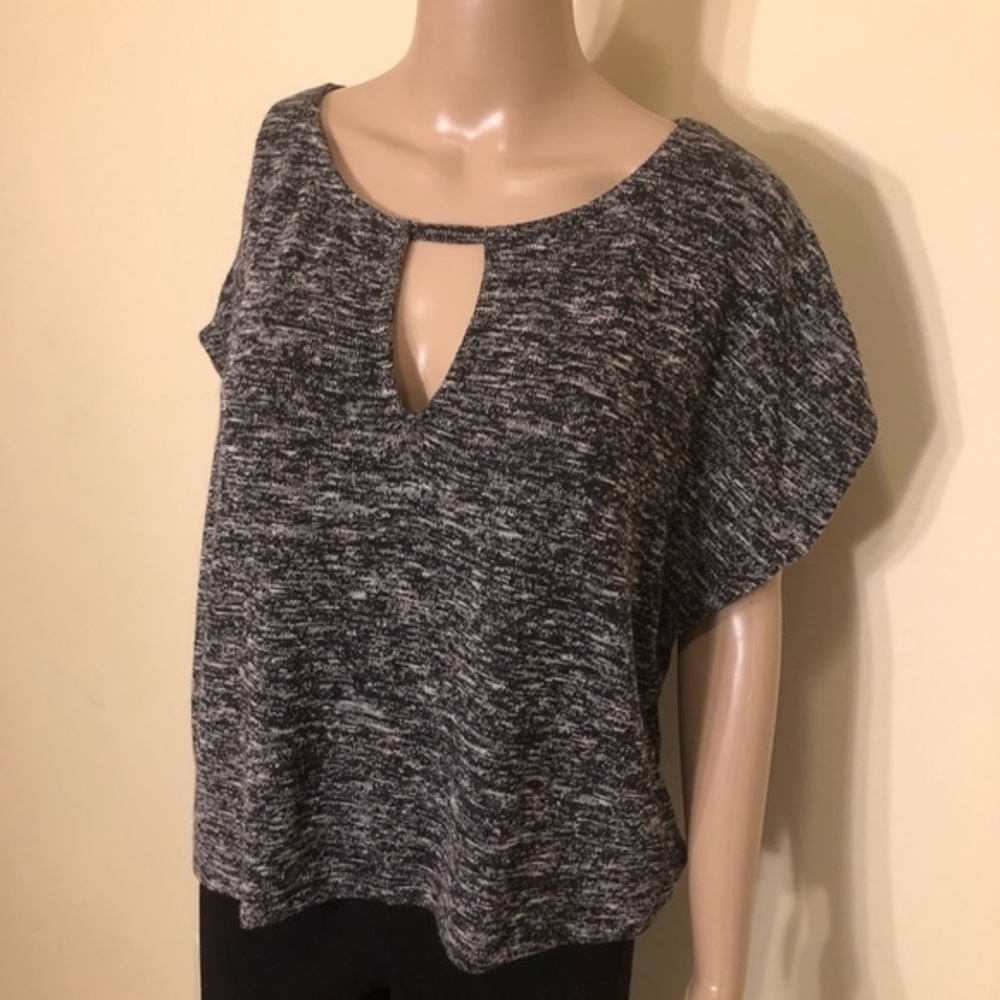 💥💥 SALE! 5 / $25 💥💥 Oversized American Eagle top.